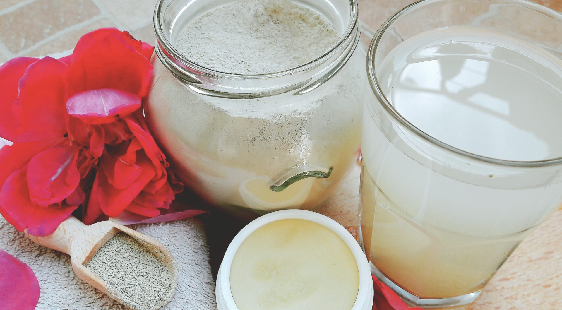 A Natural Cleanse! Bentonite Clay Detox Treatments (And Why Should You