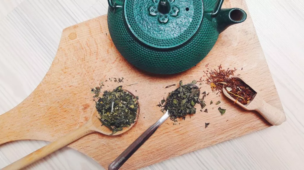 homemade herbal tea blend