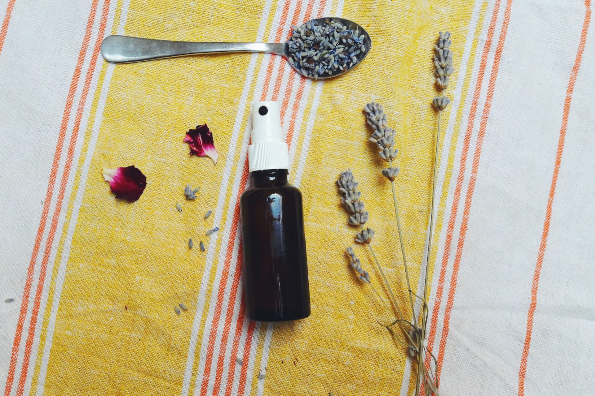diy lavender linen spray