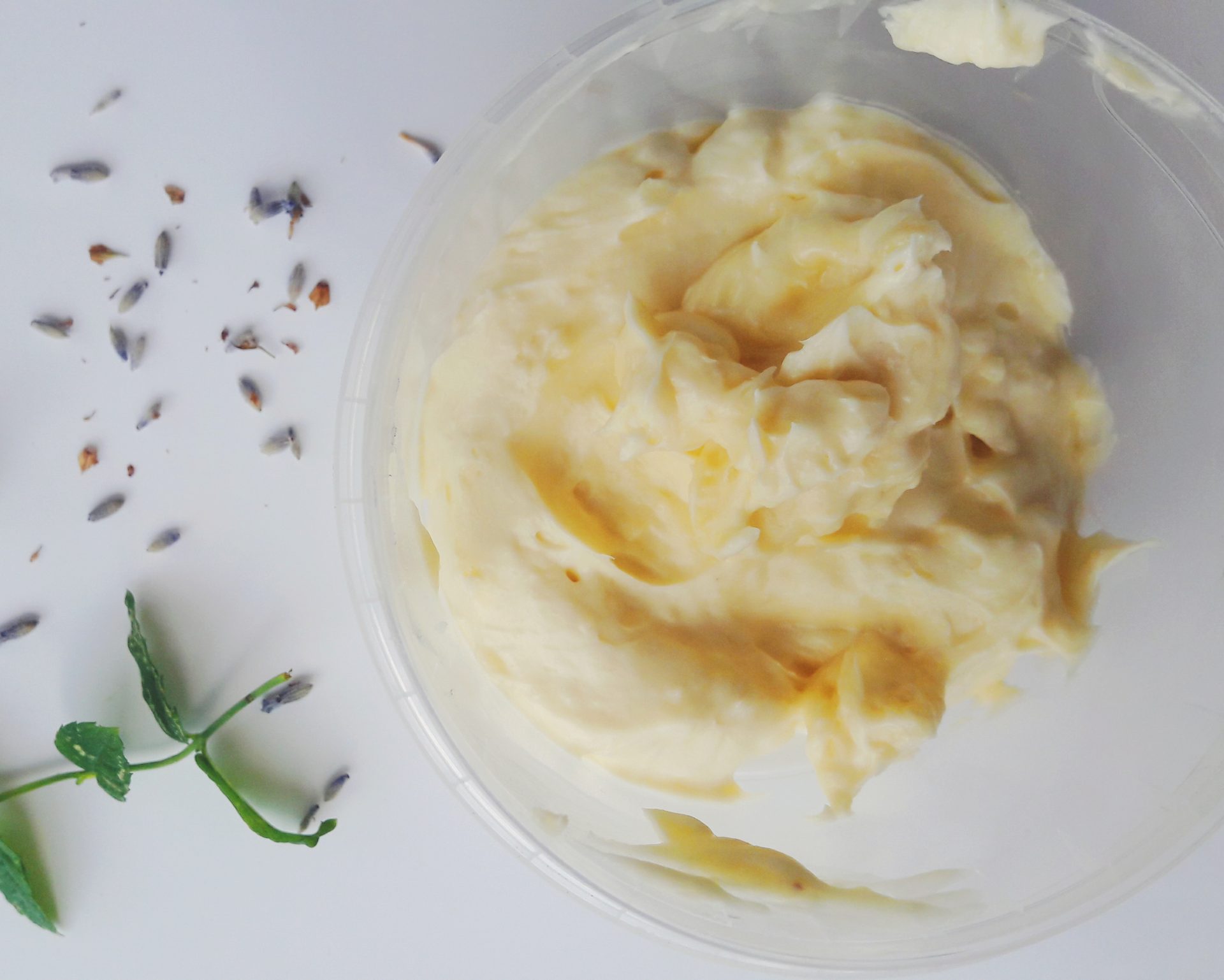 Creamy And Soothing Diy Aftershave Balm For Men Sensitive Skin