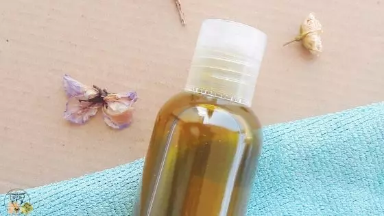 DIY hemp oil makeup remover
